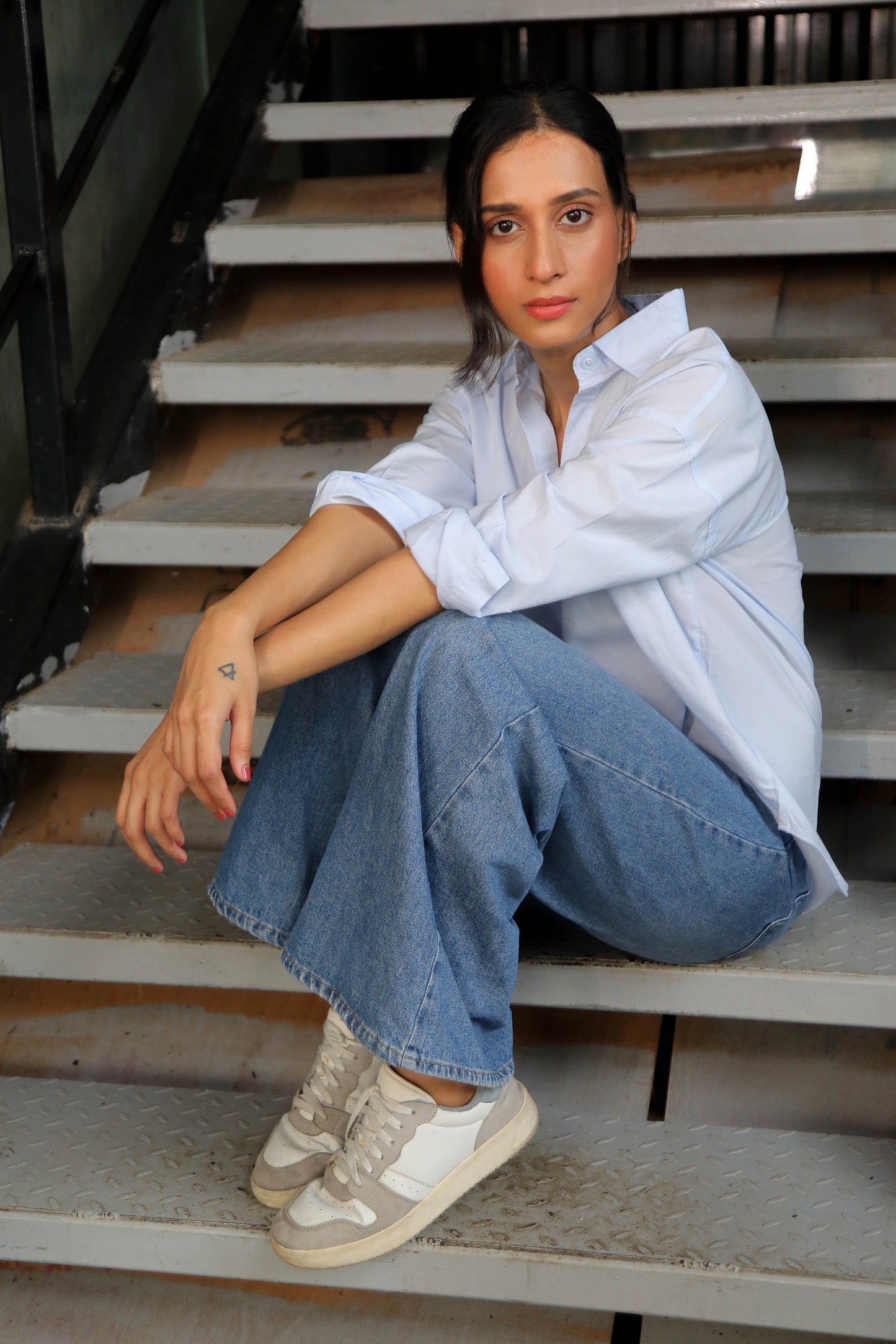 OVERSIZED BUTTON-UP SHIRT