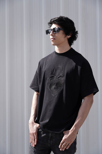 BLACK HEART LOCK TEE