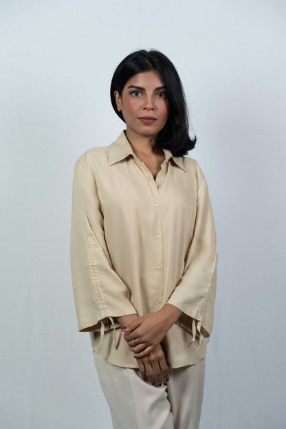 SHIRT WITH DRAWSTRING SLEEVES