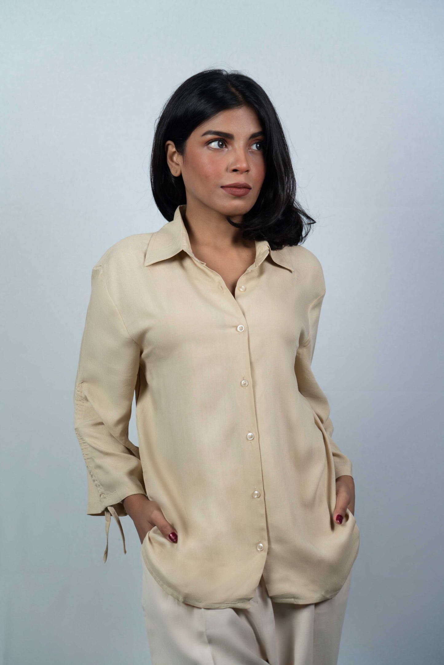 SHIRT WITH DRAWSTRING SLEEVES