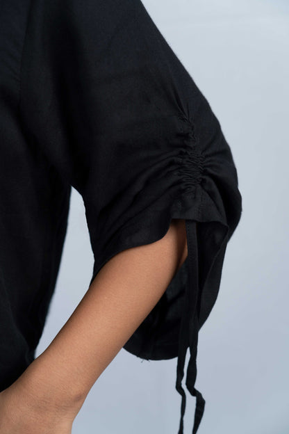 SHIRT WITH DRAWSTRING SLEEVES